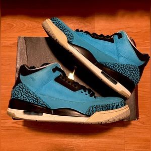 Jordon 3s Powder Blue Retros